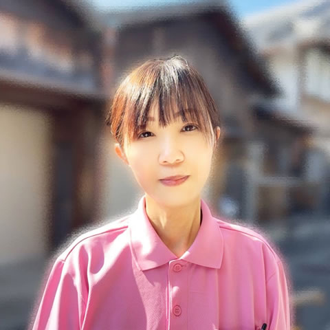 楽園ではアルバイトスタッフおよびボランティアスタッフを募集しています。